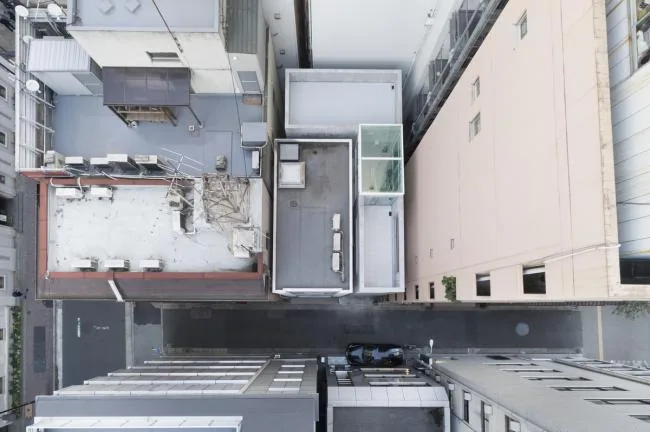 BIM Architecture | Viewing the Sky in the Cold Alley of the bustling city: Ginza Shared House/SO& CO.
