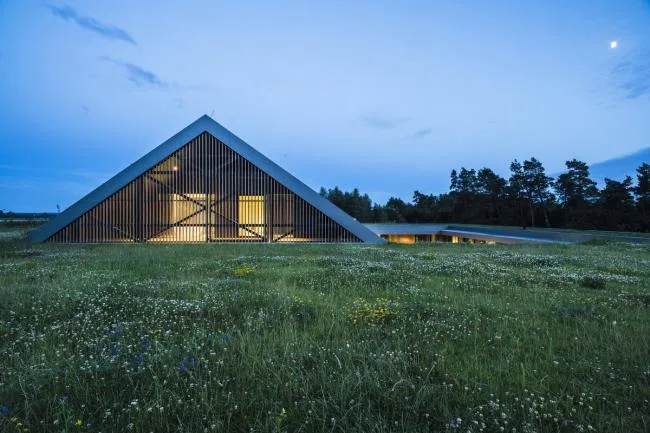 BIM Architecture | A Cool Hat Lost in the Wilderness: Green Line Cabin/Mobius Architects