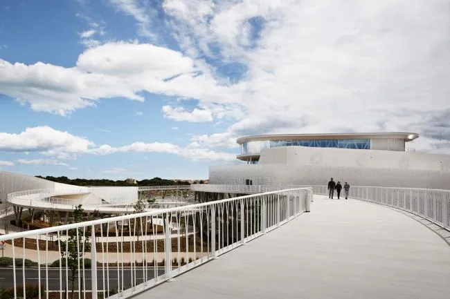 BIM Architecture | The White Pearl Between the Ocean and the Land: Agd Point Gaming and Exhibition Center/A+Architecture