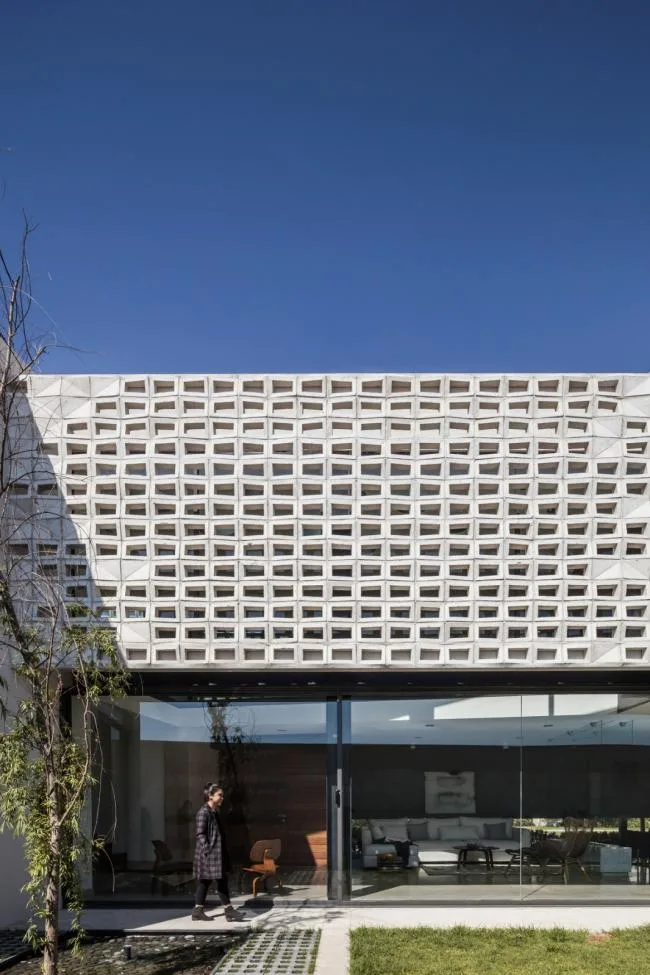BIM Architecture | Light luxury yet elegant, exuding the natural scent of the site: RSV Room/Arkylab