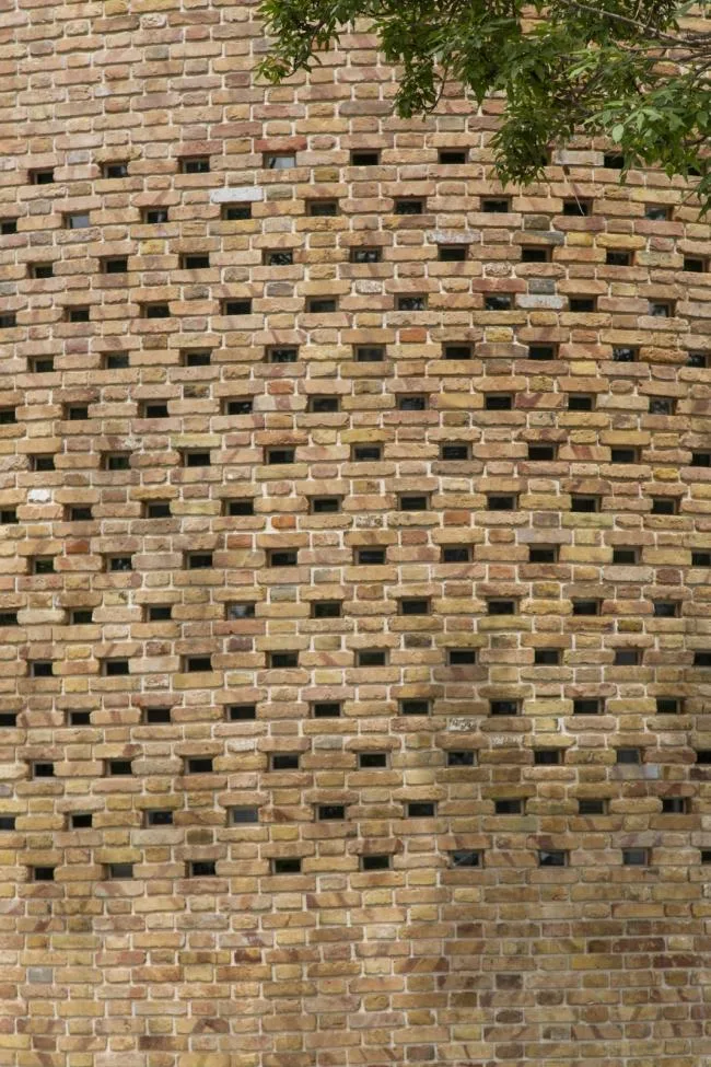 BIM Architecture | Preserving the Last Solemn of Civilization in Social Conflict: Cheshm-o-Cheragh Market/ABAR Office
