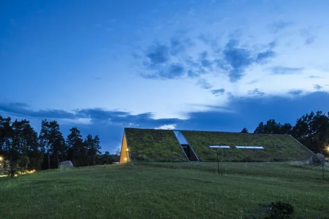 BIM Architecture | A Cool Hat Lost in the Wilderness: Green Line Cabin/Mobius Architects