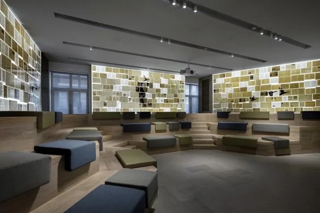BIM Architecture | Time Traveler - Office Space Related to Fanghua/Shenzhen Qianxun Soft Decoration Art Design Co., Ltd