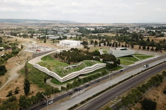 BIM Architecture | Green Grass Toppling, Turbulent Light and Shadow Coffee Factory/Khmaladze Architects