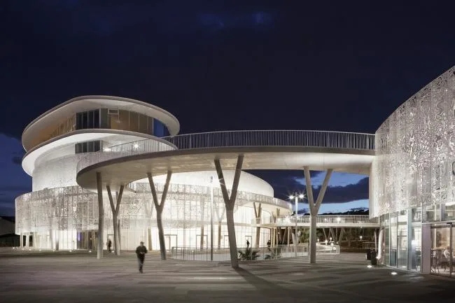 BIM Architecture | The White Pearl Between the Ocean and the Land: Agd Point Gaming and Exhibition Center/A+Architecture