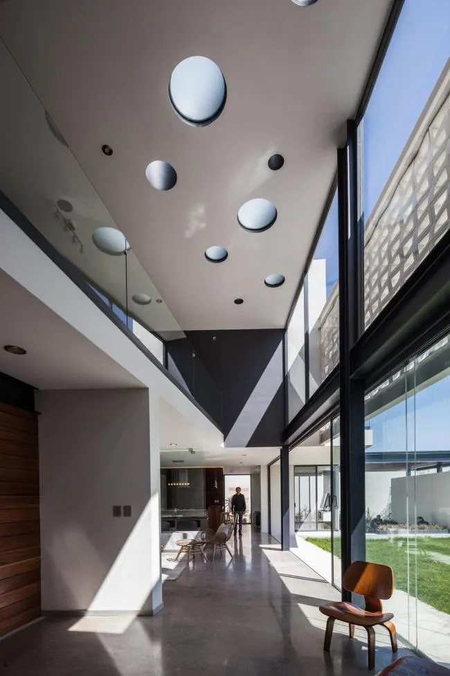 BIM Architecture | Light luxury yet elegant, exuding the natural scent of the site: RSV Room/Arkylab