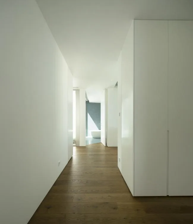 BIM Architecture | A Ray of Light from the Sea of Luxury: LuxMare Private Residence/M á rio Martins Atelier