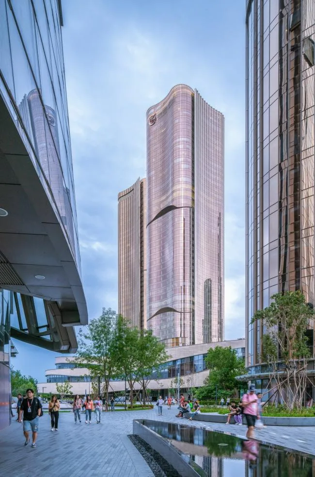 BIM Architecture | View Beijing's New Landmarks, Modern and Organic Urban Oasis/Andrew Bromberg at Aedas