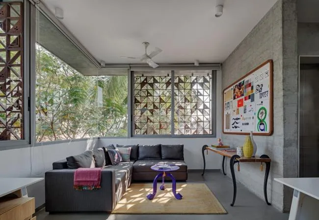 BIM Architecture | Design Studio Full of Clear and Artistic Fragrance/Khosra Architecture Studio