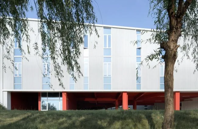 BIM Architecture | Garden 'Mountain House', Jianggan Workshop - Differentiated Practice of Contemporary Property Architecture/Gad · line+studio