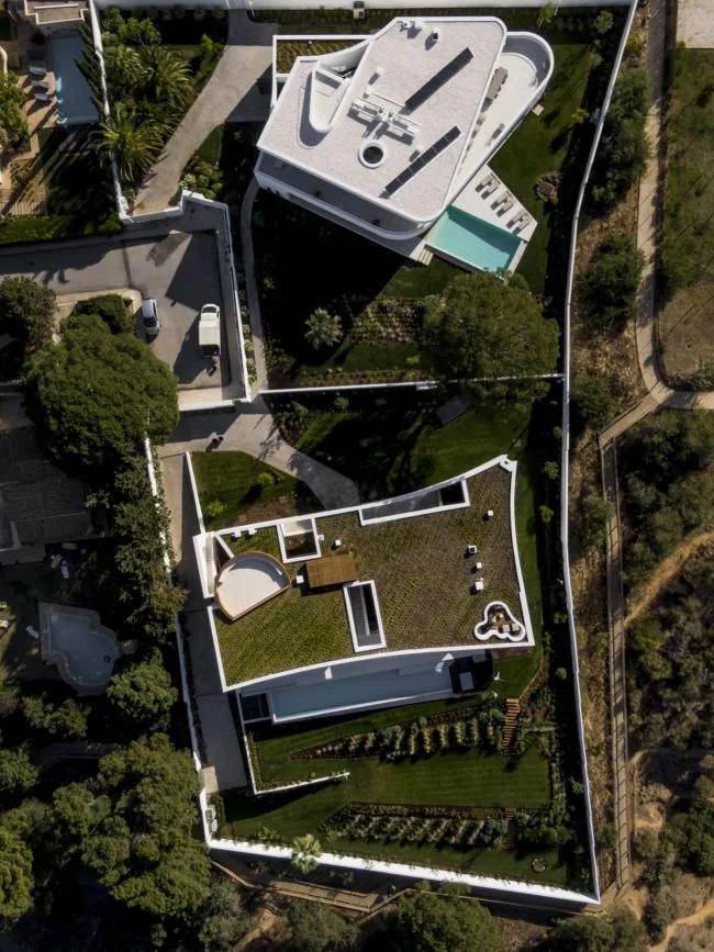 BIM Architecture | A Ray of Light from the Sea of Luxury: LuxMare Private Residence/M á rio Martins Atelier