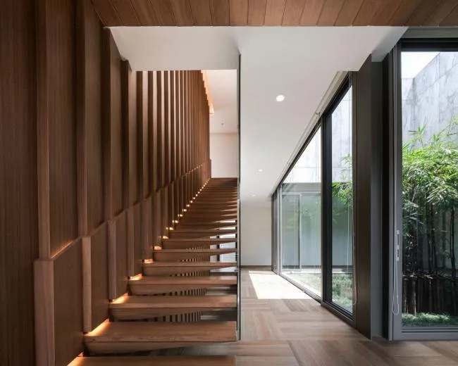 BIM Architecture | Lightweight Suspended Marble House/Openbox Architects