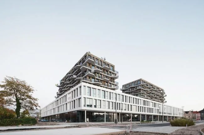 BIM Architecture | Cadis Apartments Standing in the Historic District/META Architects+POLO