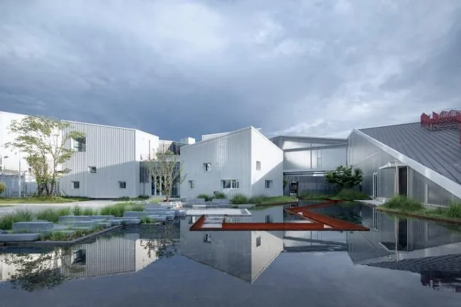 BIM Architecture | Garden 'Mountain House', Jianggan Workshop - Differentiated Practice of Contemporary Property Architecture/Gad · line+studio