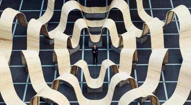 BIM Architecture | 2019 London Design Festival waveform timber assembly: 'Please sit down'/Paul Coxeter