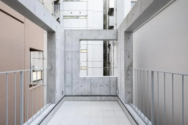 BIM Architecture | Viewing the Sky in the Cold Alley of the bustling city: Ginza Shared House/SO& CO.
