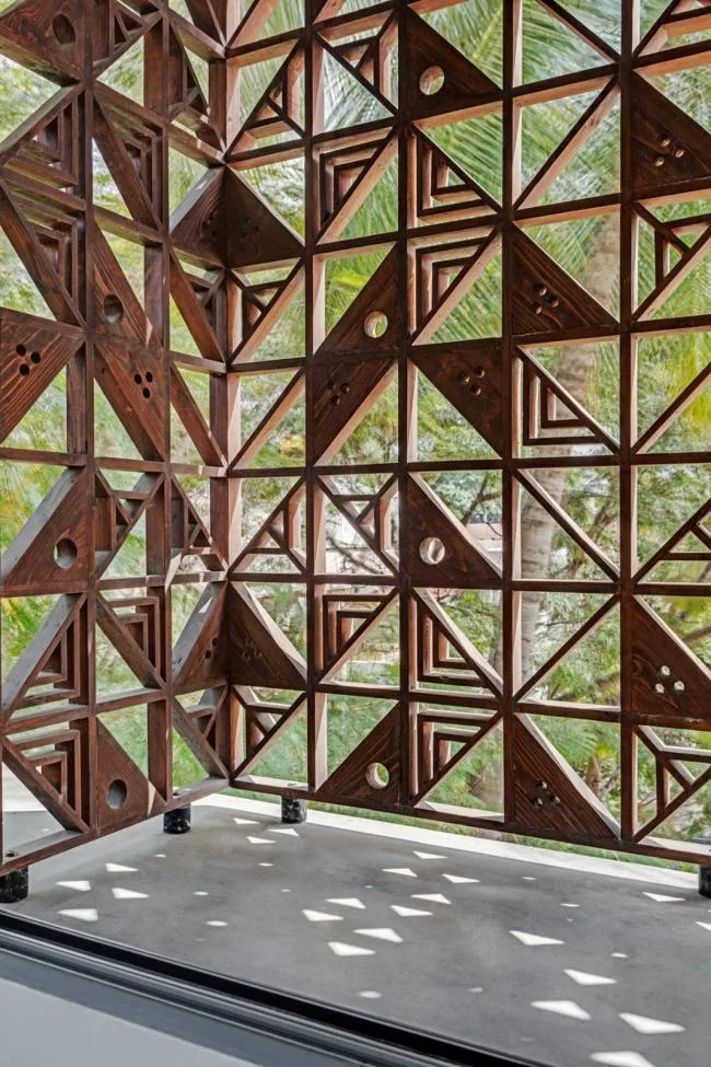 BIM Architecture | Design Studio Full of Clear and Artistic Fragrance/Khosra Architecture Studio