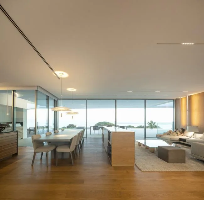 BIM Architecture | A Ray of Light from the Sea of Luxury: LuxMare Private Residence/M á rio Martins Atelier
