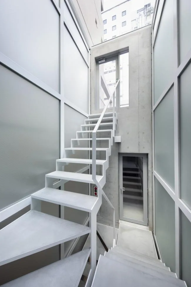 BIM Architecture | Viewing the Sky in the Cold Alley of the bustling city: Ginza Shared House/SO& CO.