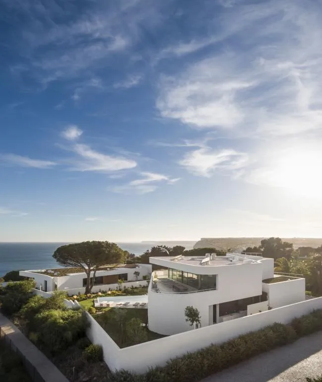BIM Architecture | A Ray of Light from the Sea of Luxury: LuxMare Private Residence/M á rio Martins Atelier