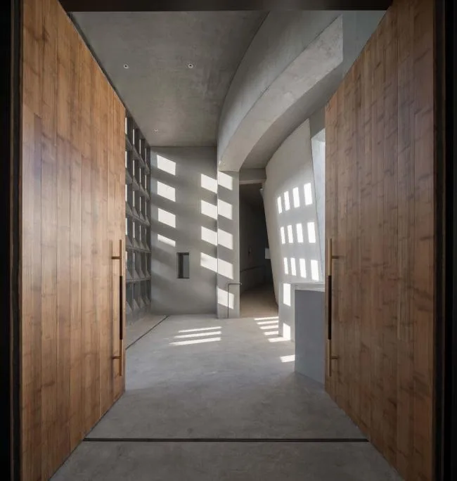 BIM Architecture | Quiet and Heavy, Like an Ancient Legend of the Sea: Anaya Art Center/Ruen Design