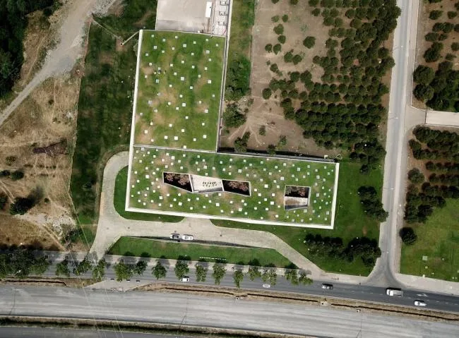 BIM Architecture | Green Grass Toppling, Turbulent Light and Shadow Coffee Factory/Khmaladze Architects