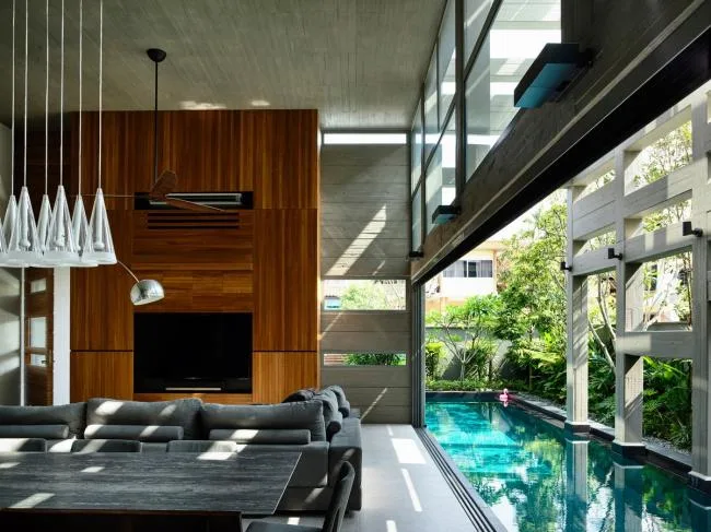 BIM Architecture | Concrete Sunroom, Showcasing the Beauty of Beam and Column Construction/HYLA Architects
