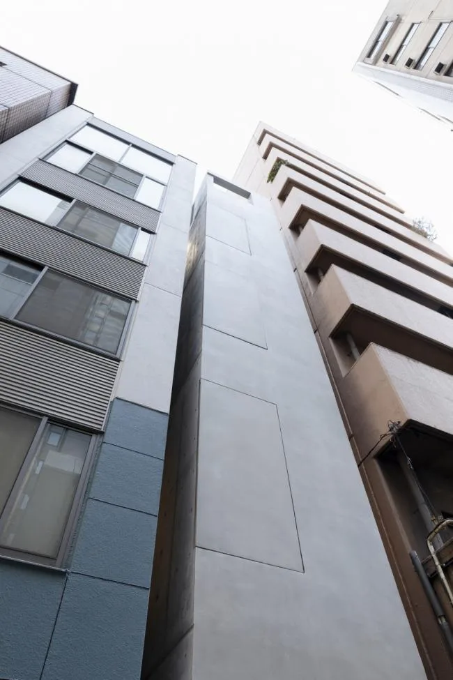 BIM Architecture | Viewing the Sky in the Cold Alley of the bustling city: Ginza Shared House/SO& CO.