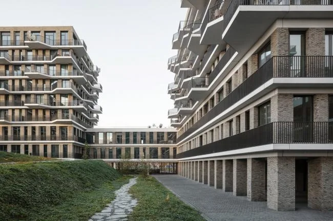 BIM Architecture | Cadis Apartments Standing in the Historic District/META Architects+POLO