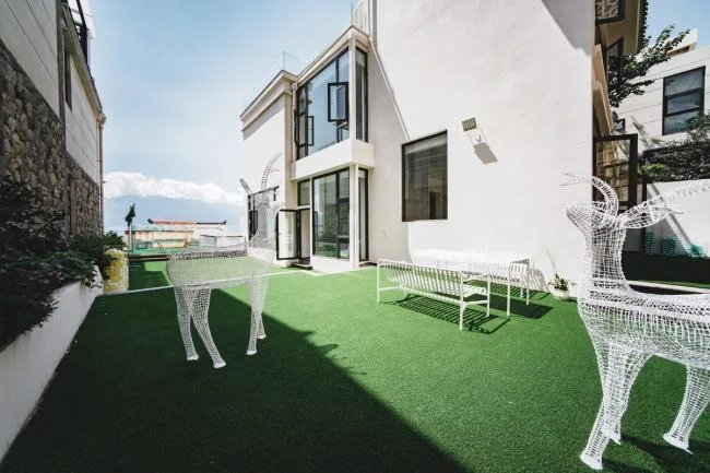 BIM Architecture | Pure and Romantic, Wedding Photography Mansion/Flat Design by Erhai Beach