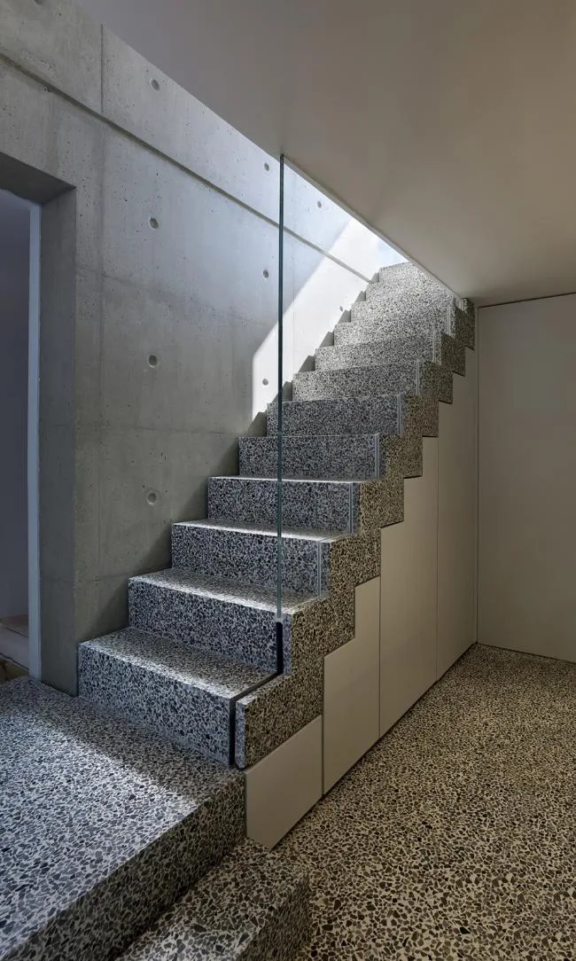 BIM Architecture | White Elves on the Aegean Coast - Greek E-House/Buerger Katsota Architects