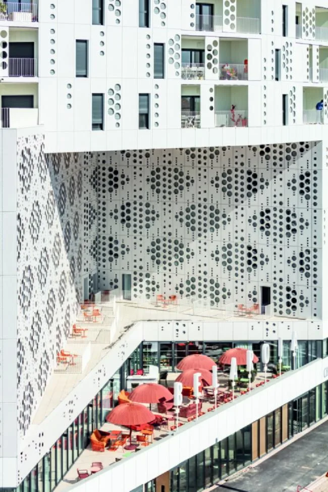 BIM Architecture | Elegant and Holy Like a Pure White Lace Skirt: Montigny Hotel Complex/Manuelle Gautrand Architecture