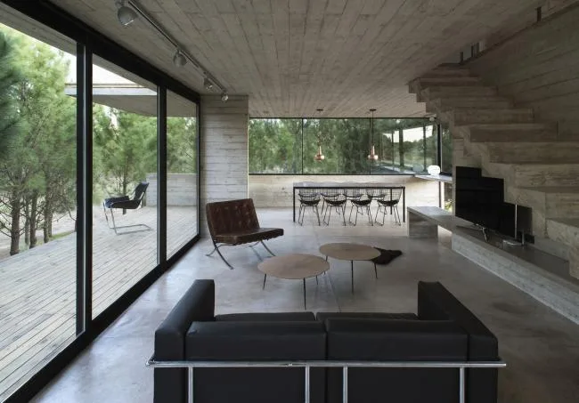 BIM Architecture | Light and Shadow Dance, Simple Forest Dwelling Like Wood and Stone/Luciano Kruk