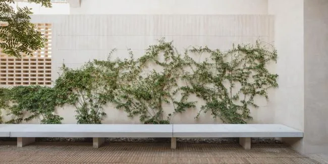 BIM Architecture | Light and Shadow Circulation Brings Warm Texture - Four Friends Apartment in Spain