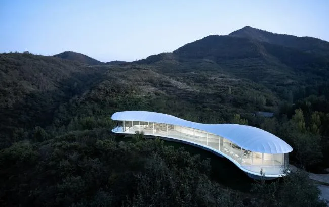 BIM Architecture | Suspended "Cloud": Mount Taishan Jiunvfeng Study/gad · line+studio
