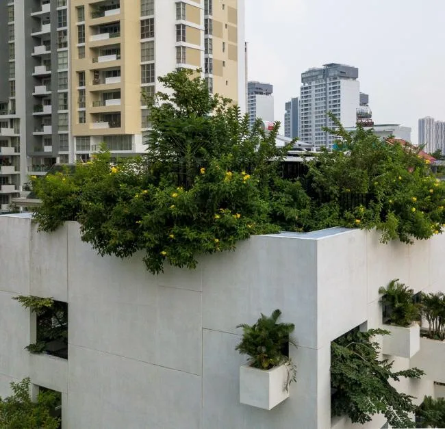 BIM Architecture | Sky Home, Stars and Greenery Create a Spiritual Residence/MIA Design Studio