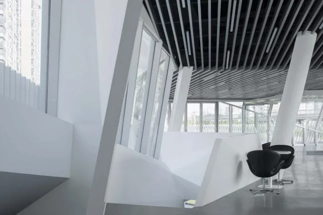BIM Architecture | Misalignment and Twisting, Dynamic Tilt: China Lamborghini Exhibition Center/Puma Architectural Design Firm