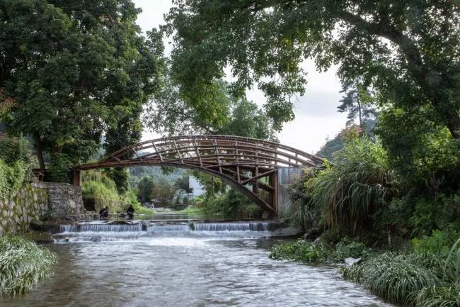 BIM Architecture | Suspended Shore Flying Bridge/Come to Architectural Design Studio