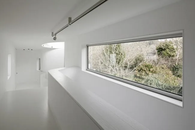 BIM Architecture | Pure as Water, Light Waves and Calm: Spanish V Residential/Dosis