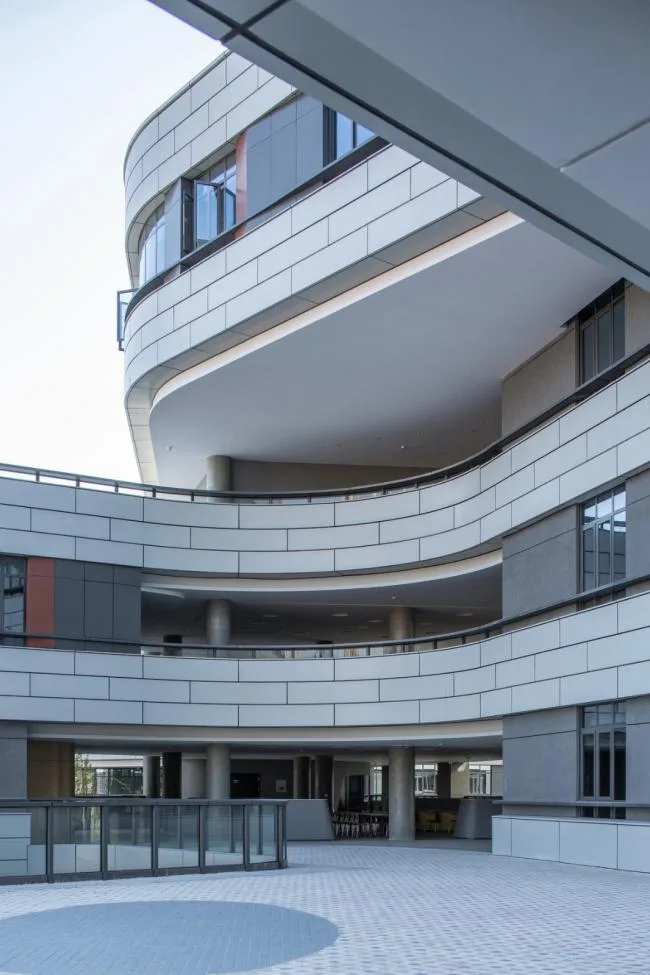 BIM Architecture | Floating Stereoscopic Campus - Zhejiang University School of Education Affiliated Middle School/Zhejiang University Architectural Design and Research Institute Co., Ltd