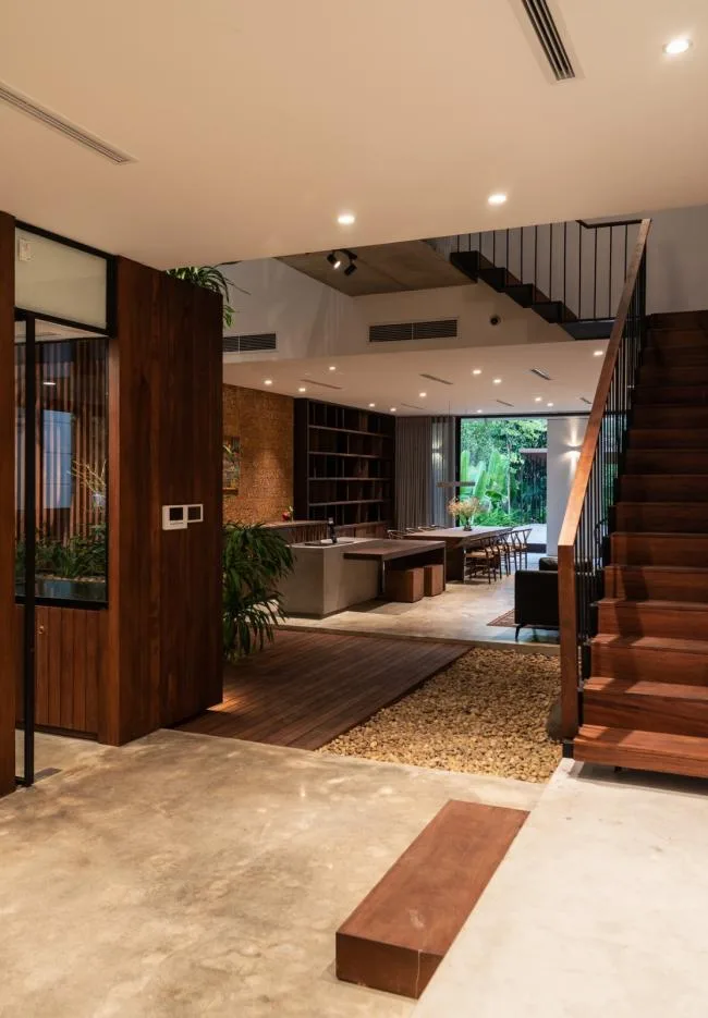 BIM architecture | Creating an indoor courtyard under arched windows and corridors: Vietnam AD8 Villa/Nemo Studio