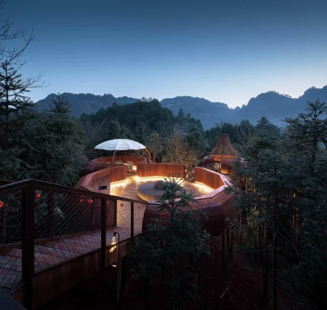 BIM Architecture | Like an Adventure in the Jungle: Anhui Qiyunshan Freedom Home Tree House "UFO"/Jinglan Architecture