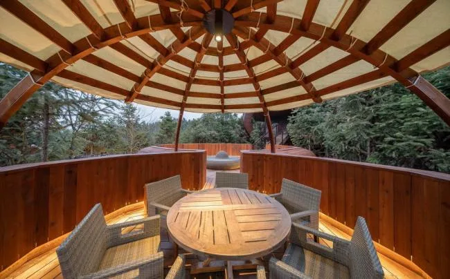 BIM Architecture | Like an Adventure in the Jungle: Anhui Qiyunshan Freedom Home Tree House "UFO"/Jinglan Architecture