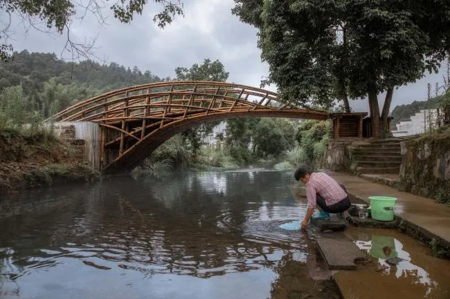 BIM Architecture | Suspended Shore Flying Bridge/Come to Architectural Design Studio