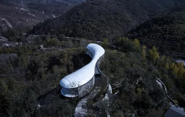 BIM Architecture | Suspended "Cloud": Mount Taishan Jiunvfeng Study/gad · line+studio