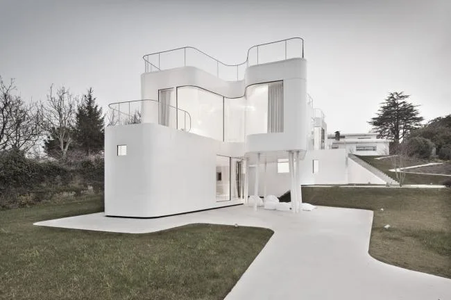 BIM Architecture | Pure as Water, Light Waves and Calm: Spanish V Residential/Dosis