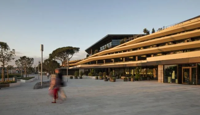 BIM architecture | Winding and folding, enjoying the sea and sky in one color: Rovini Park Hotel/3LHD