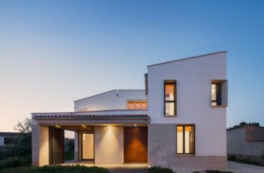 BIM Architecture: MM Residential by Salv à Ort í n Arquitectes Featuring Mountain-Inspired Scattered Landscape Windows-BIM WORLD