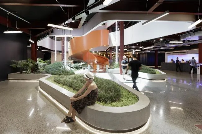 BIM Architecture | Interweaving and Free Flow of Curves: B: Hive Office Building/BVN+Jasmax