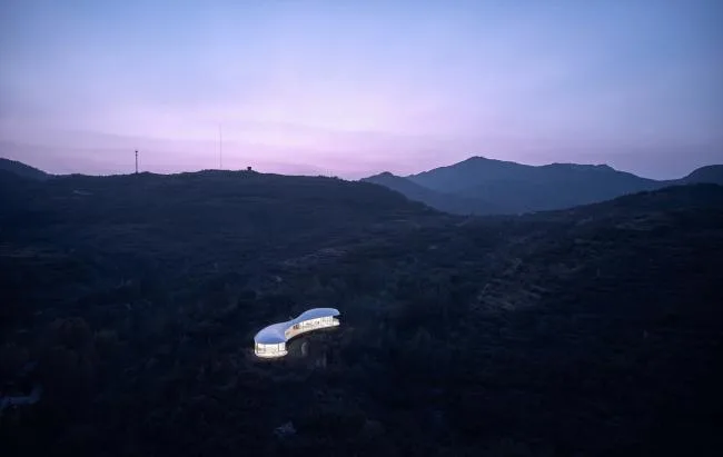 BIM Architecture | Suspended "Cloud": Mount Taishan Jiunvfeng Study/gad · line+studio